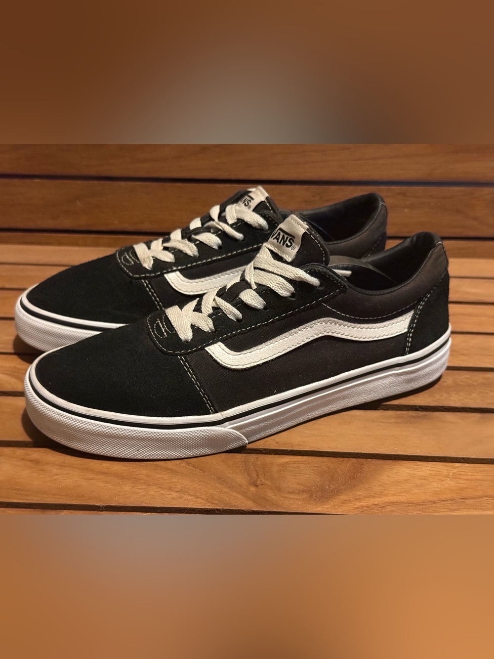 low-top Vans Ward canvas and suede sneakers